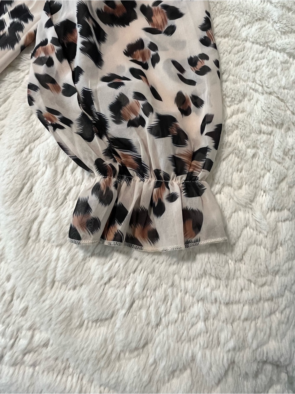 Leopard Print Button-Down Blouse Lined Sheer Size XL - Picture 5 of 10